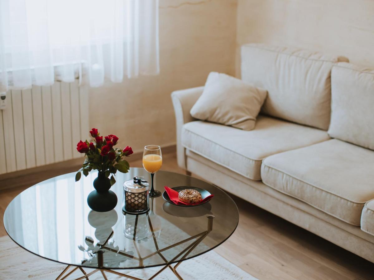 Apartman Stari Toranj II Apartment Vukovar Exterior photo
