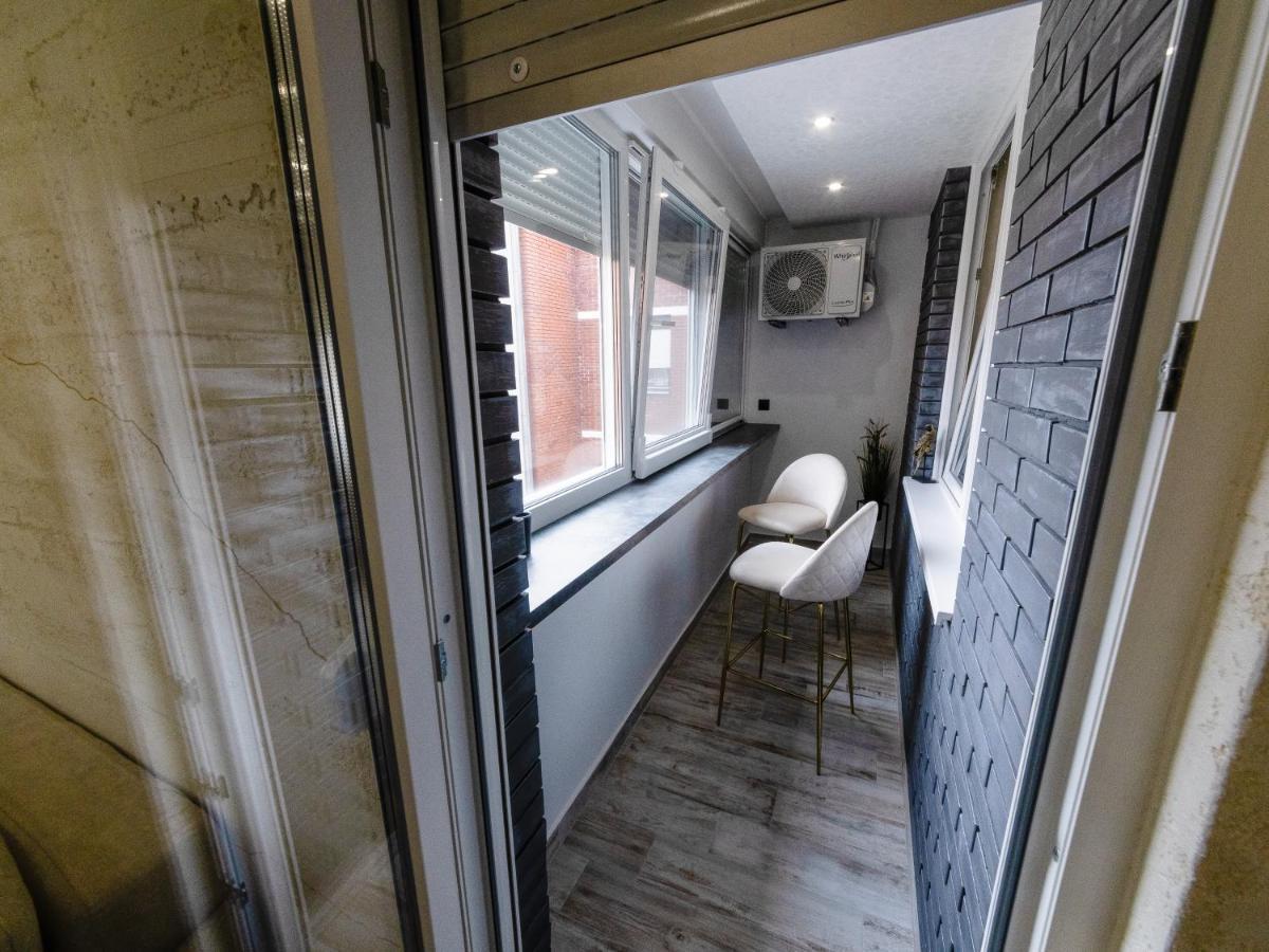 Apartman Stari Toranj II Apartment Vukovar Exterior photo